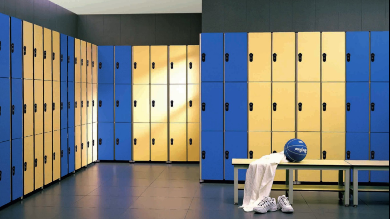 Шкафчики в британских школах в спортзалах
